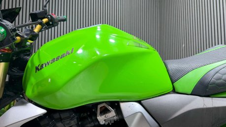 Kawasaki Z1000 2005 ONLY 28K 1000CC NAKED PROJECT BIKE RUNS WELL 23