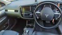 Mitsubishi Outlander 2.0h 12kWh GX4hs SUV 5dr Petrol Plug-in Hybrid CVT 4WD Euro 5 (s/s) (200 ps 25
