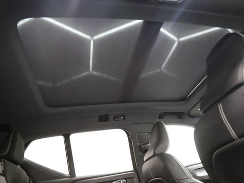 Volvo XC40 2.0 D4 First Edition Auto AWD Euro 6 (s/s) 5dr 24