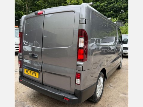 Renault Trafic 1.6 dCi 27 Sport Nav Panel Van 5dr Diesel Manual SWB Standard Roof Euro 6 ( 11