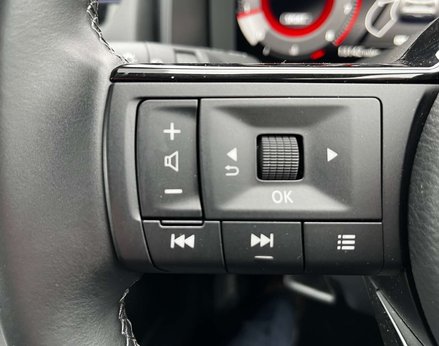 Nissan Qashqai 1.3 Qashqai N-Connecta DiG-T MHEV 5dr 57