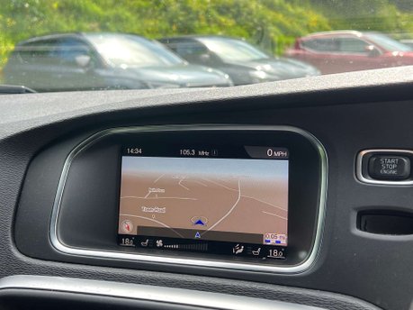 Volvo V40 2.0 V40 R-Design Edition D2 Auto 5dr 22