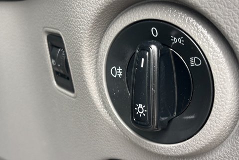 Volkswagen Crafter CR35 L2 H1 Mwb Lr 177 ps Tdi Trendline DSG Panel Van 35