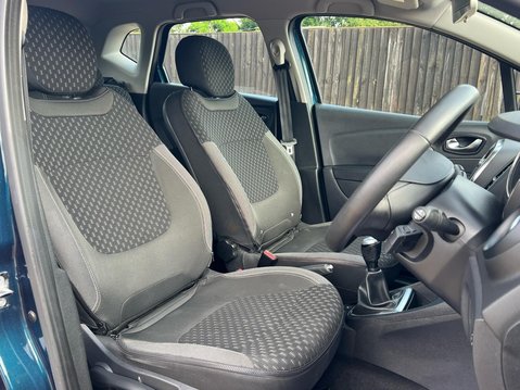 Renault Captur DYNAMIQUE NAV TCE 23