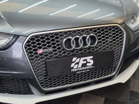 Audi RS4 4.2 FSI V8 Estate 5dr Petrol S Tronic quattro Euro 5 (450 ps) 34