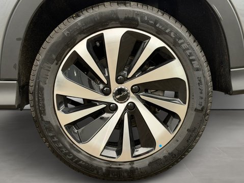 BYD Seal U 1.5 DM-i PHEV AWD Design Auto 14