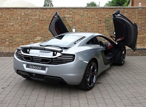McLaren MP4-12C 28