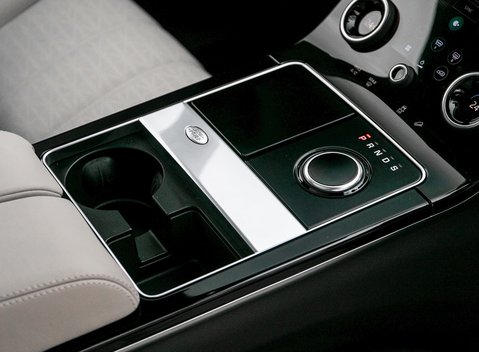 Land Rover Range Rover Velar R-Dynamic HSE Urban 22