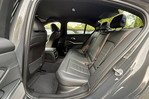 BMW 3 Series 330E M SPORT PHEV -VISIBILITY/TECH/PRO PACKS - HARMAN KARDON 22