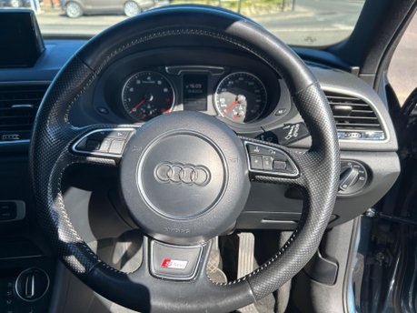 Audi Q3 TFSI S LINE NAVIGATION 22