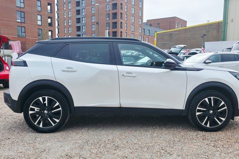 Peugeot 2008 1.2 PURETECH S/S GT LINE STUNNING CAR! APPLE CARPLAY! ANDROID AUTO! 12