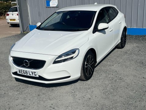 Volvo V40 2.0 T2 GPF Momentum Nav Plus Euro 6 (s/s) 5dr 41