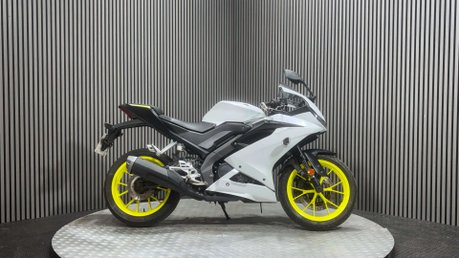 Yamaha R125 2019 NEW SHAPE ONLY 10K RUNNING LIGHT PROJECT SPORTS BIKE 125CC 1