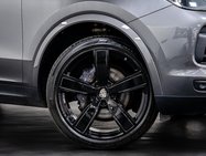 Porsche Cayenne 3.0T V6 SUV 5dr Petrol TiptronicS 4WD Euro 6 (s/s) (340 ps) 25