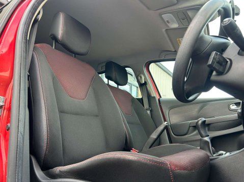 Renault Clio 1.1 Clio Play 16v 5dr 13