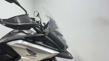 Honda NC750X 2016 39K NEW MOT IDEAL COMMUTER BIKE RIDES GREAT 750CC A2 21
