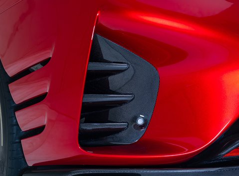 Ferrari 812 Competizione 39