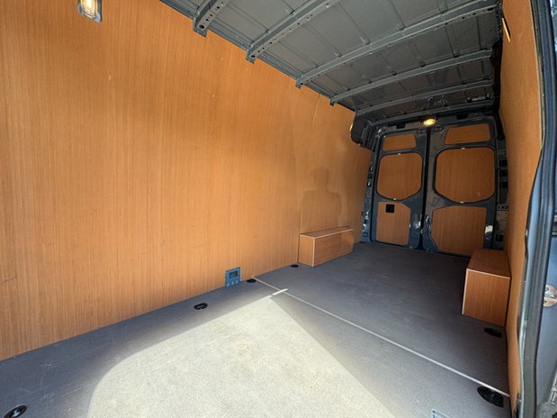 Mercedes-Benz Sprinter AUTO LWB L3H2 High Roof Air Con Cam EURO 6 11