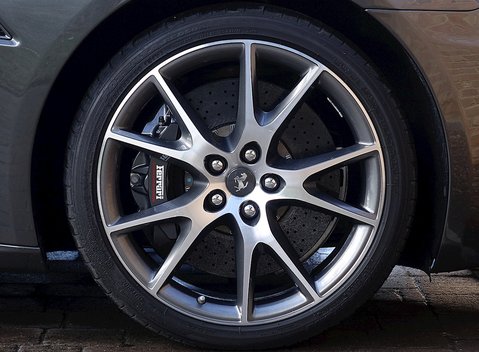 Ferrari California 13