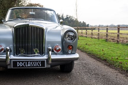 Bentley S2 Continental Drophead 10