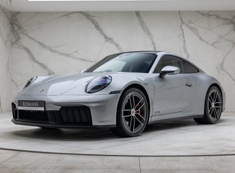 Porsche 911 Carrera GTS (992.2) 1