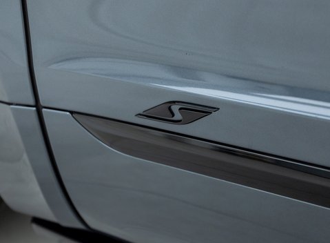 Bentley Bentayga V8 S 31