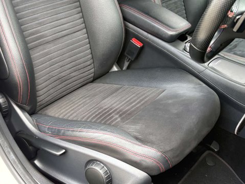 Mercedes-Benz A Class 1.5 A180 BlueEfficiency AMG Sport CDi Auto 5dr 16