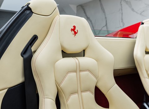 Ferrari 458 Spider 16