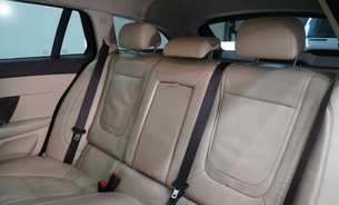 Jaguar XF D V6 PREMIUM LUXURY SPORTBRAKE One Owner Full History Rev Cam  26