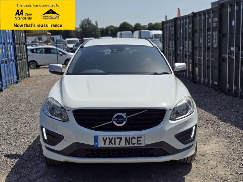 2017 Volvo XC60 thumbnail 3