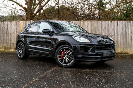 Porsche Macan S PDK. PANO ROOF. BOSE SOUND SYSTEM. HEATED FRONT SEATS. REVERSING CAMERA.