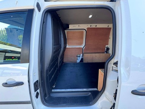 Volkswagen Caddy 2.0 Caddy C20 Startline TDI 13