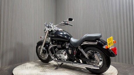 Triumph Bonneville 2011 ONLY 1812 MILES LONG MOT STUNNING CRUISER BIKE 12
