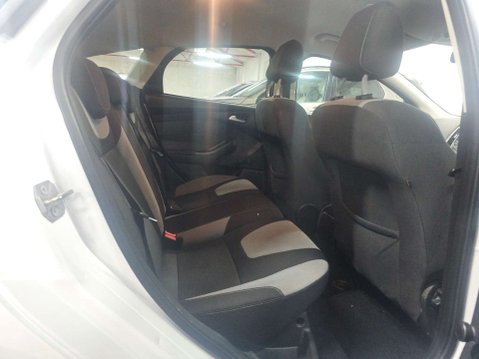 Ford Focus 1.6 Focus Zetec 105 5dr 14