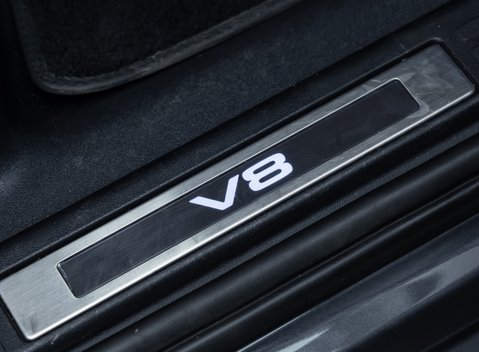 Land Rover Defender 110 V8 CARPATHIAN EDITION Urban 28