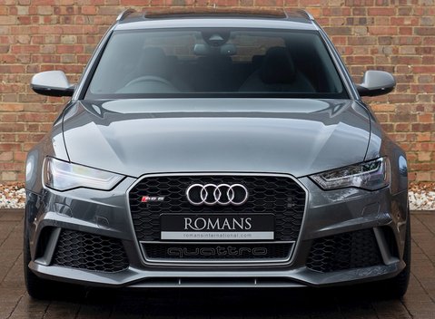 Audi RS6 Avant Performance 4