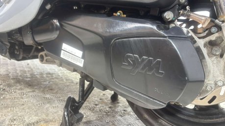SYM Fiddle 2025 ONLY 2K 1 OWNER 125CC LEARNER SCOOTER WITH TOP BOX 36