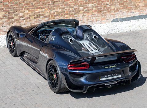 Porsche 918 Spyder Weissach 11