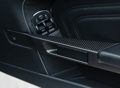 Aston Martin DBS V12 27