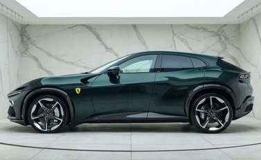 Ferrari Purosangue 5