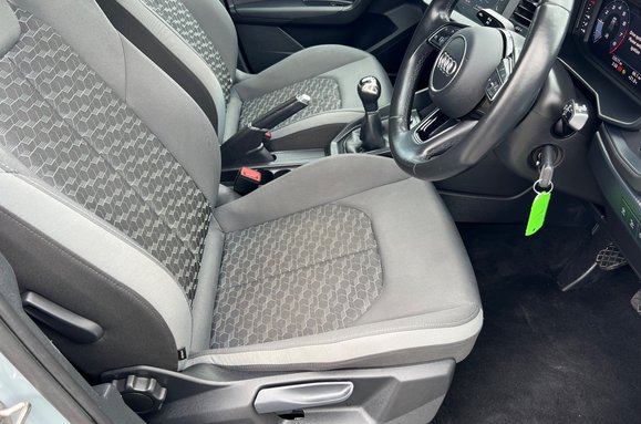 Audi A1 SPORTBACK 1.0 TFSI TECHNIK 19
