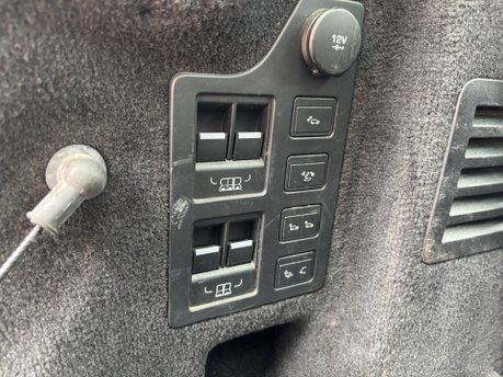 Land Rover Discovery 3.0 TD V6 HSE LUXURY SUV 5dr Diesel Auto 4WD Euro 6 (s/s) (258 ps) 23