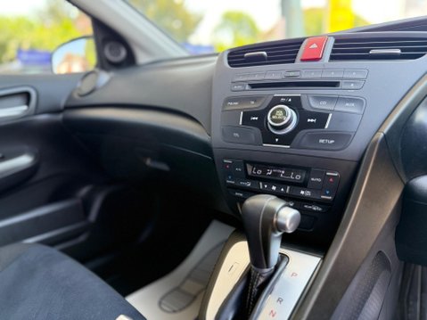 Honda Civic 1.8 i-VTEC ES Auto Euro 5 5dr 16