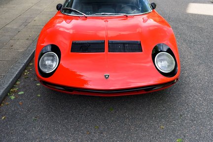 Lamborghini Miura P400 SV 7