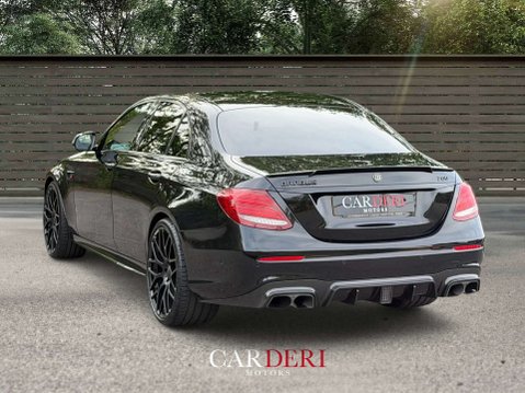Mercedes-Benz E Class BRABUS 700 4.0 AMG E 63 S 4Matic+ Auto 4WD 4dr 5