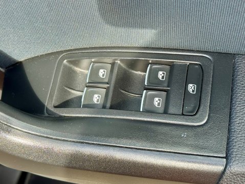 SEAT Ateca TDI SE TECHNOLOGY 18