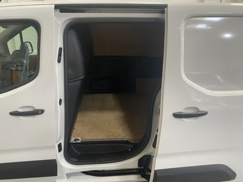 Peugeot Partner PROFESSIONAL PREMIUM PLUS L1 10
