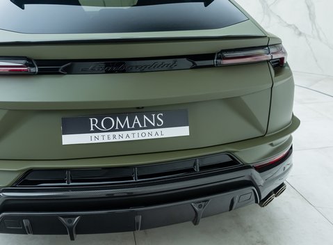 Lamborghini Urus Performante 32