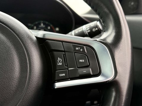 Jaguar E-Pace 2.0 E-Pace Chequered Flag D AWD Auto 4WD 5dr 47