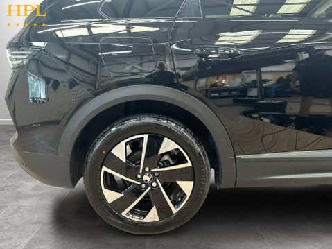 Vauxhall Grandland 1.2 MHEV GS SUV 5dr Petrol Hybrid e-DCT Euro 6 (s/s) (136 ps) Half Leather 10